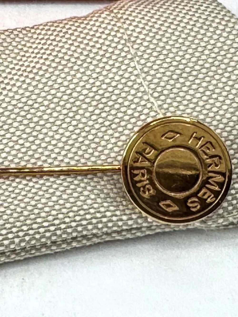 Vintage Hermès Paris Sellier Gold-Tone Stick Pin Bijouterie Fantaisie GS865